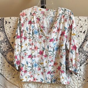 St. John’s Bay Floral V-Neck Women's Top Size Petite Large